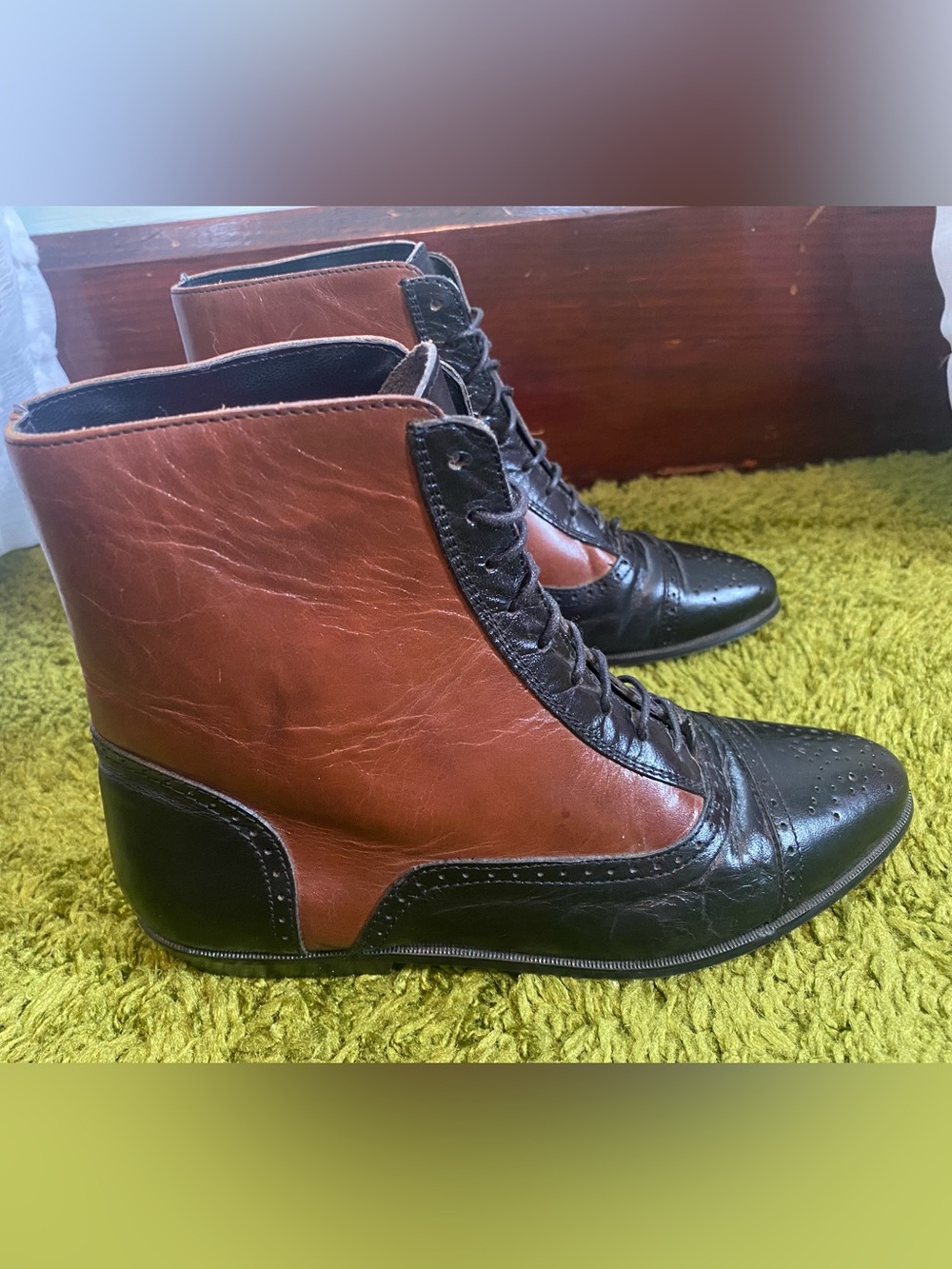 Lord & Taylor 80’s Vintage Two-Toned Leather Boots - Picture 9 of 13